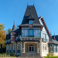 Здание wellness-центра в пос. Трувиль Здания фитнес-центра в КП Трувиль