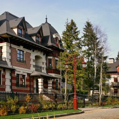 Октябрь в коттеджном поселке Трувиль Октябрь в поселке Трувиль