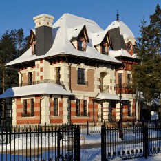 Снежная зима в русском Трувиле Зима в русском Трувиле