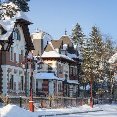 Особняки в КП Трувиль Особняки в поселке Трувиль