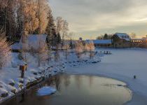 Поселок Трувиль в лучах солнца 